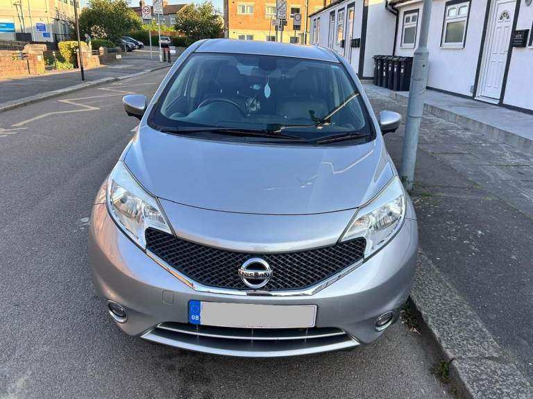 2014 Nissan Note MPV in excellent condition.