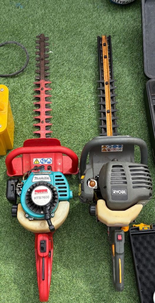 2 x hedge trimmers for sale £150