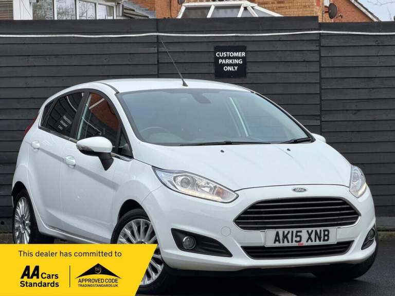 2015 Ford Fiesta 1.0T EcoBoost Titanium Euro 6 (s/s) 5dr HATCHBACK Petrol Manual