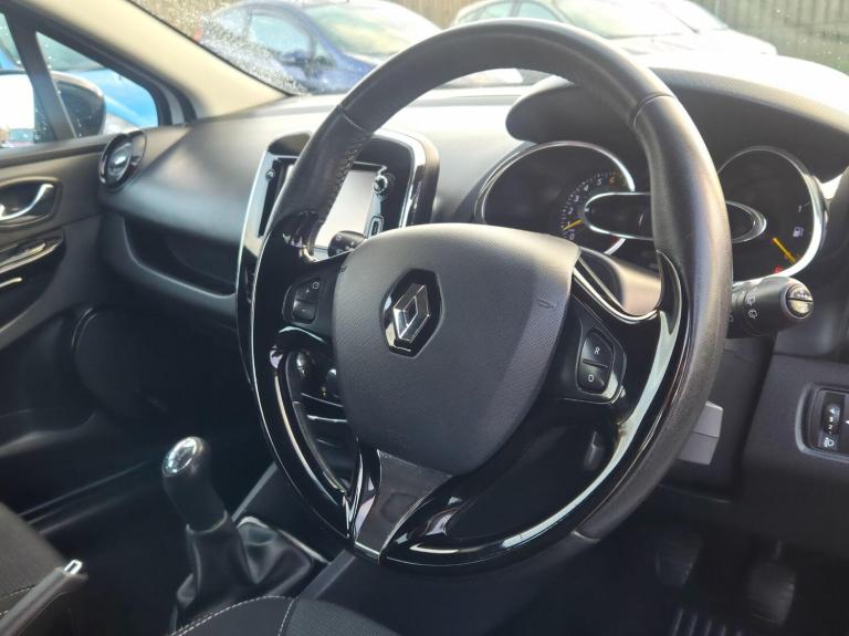 2014 Renault Clio 1.2 16V Dynamique MediaNav 5dr HATCHBACK PETROL Manual