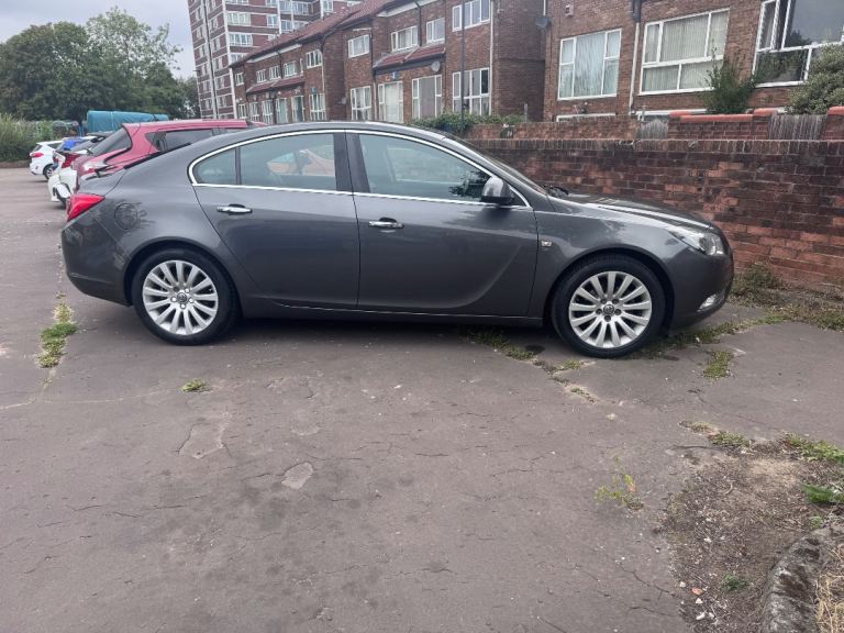 Vauxhall, Insignia