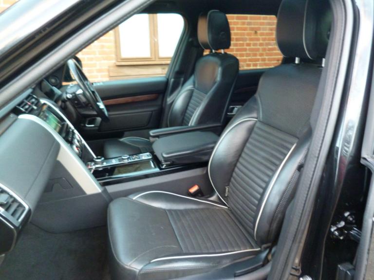 2019 Land Rover Discovery 3.0 SD V6 HSE Auto 4WD Euro 6 (s/s) 5dr ESTATE Diesel Automatic