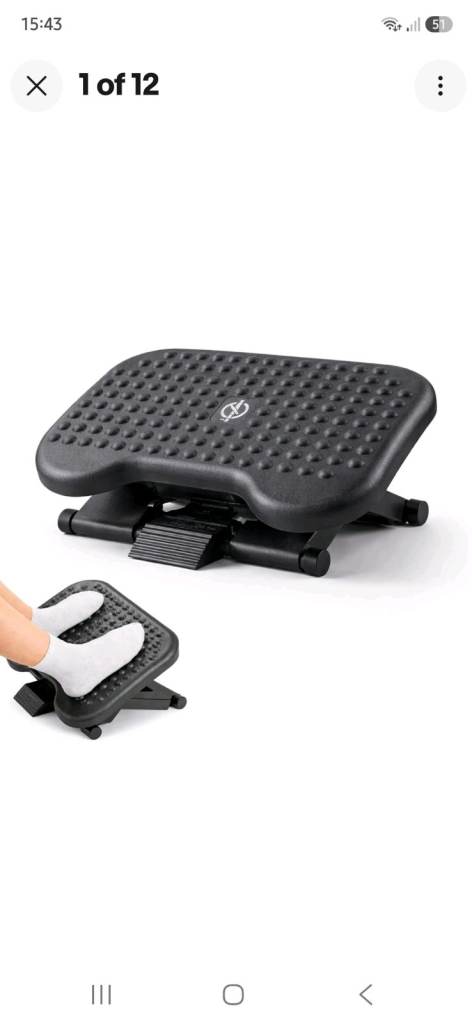 Adjustable footrest