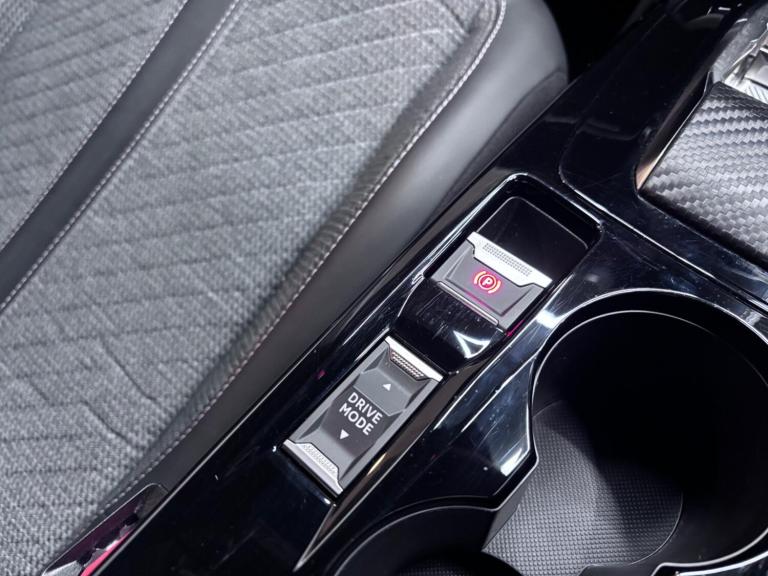  Peugeot 2008 1.2 PureTech Allure EAT Euro 6 (s/s) 5dr Petrol Automatic