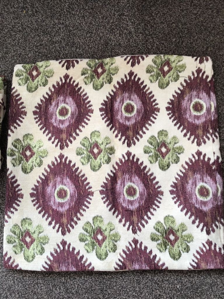image for 4 cushion covers