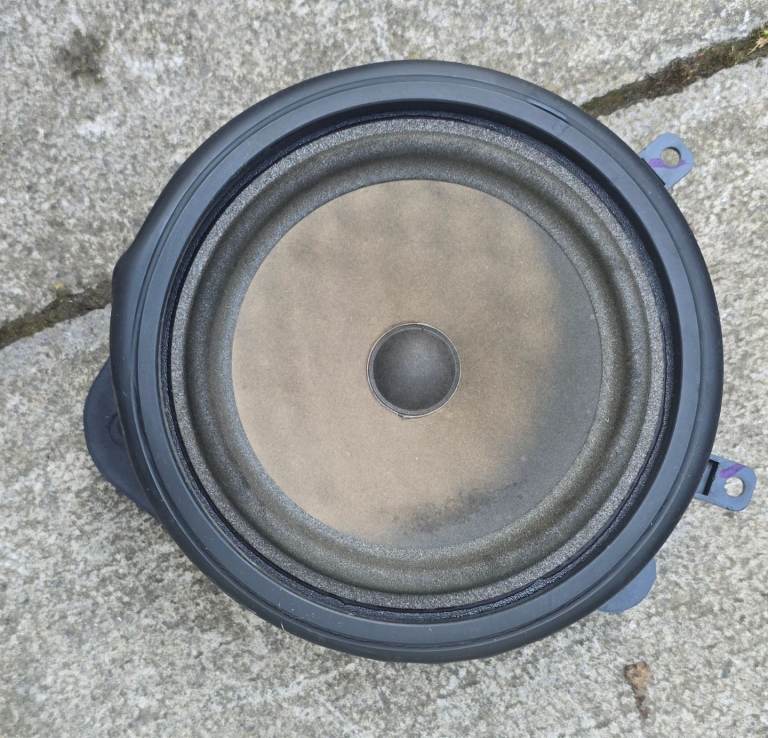 2006 audi a3 door speakers