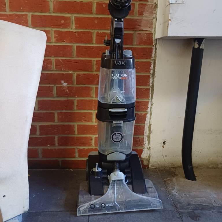 Vax Platinum Power Carpet Cleaner - Full Working Order