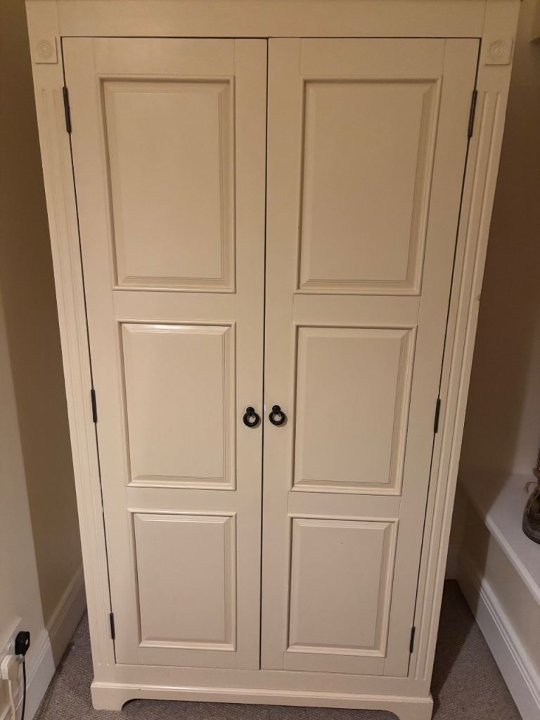 Wardrobe, chest off drawers and mirror 