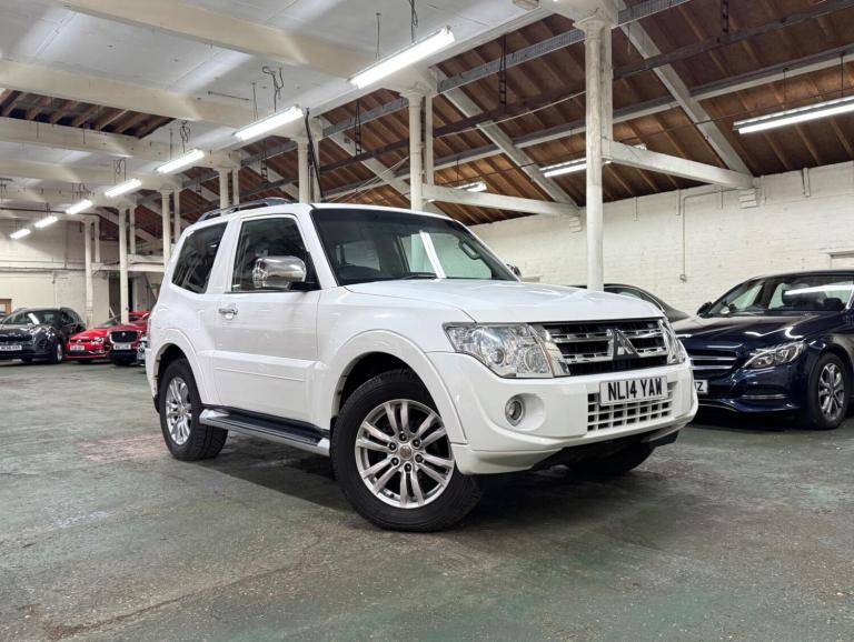 2014 Mitsubishi Shogun 3.2 DI-DC Warrior Auto 4WD Euro 5 3dr SWB Diesel