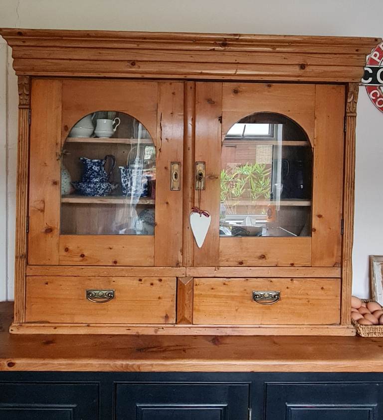 Early Victorian Country Pine Glazed Cupboard Dresser Top