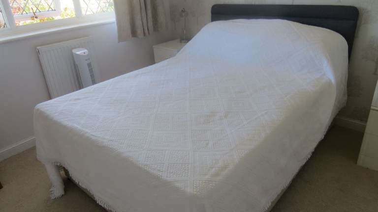 John Lewis White Textured Bedspread Double Size
