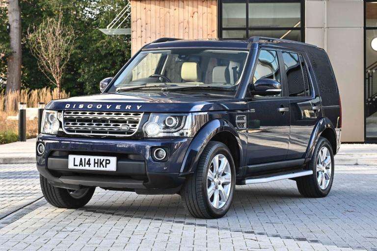 2025 Land Rover Discovery  Petrol Automatic