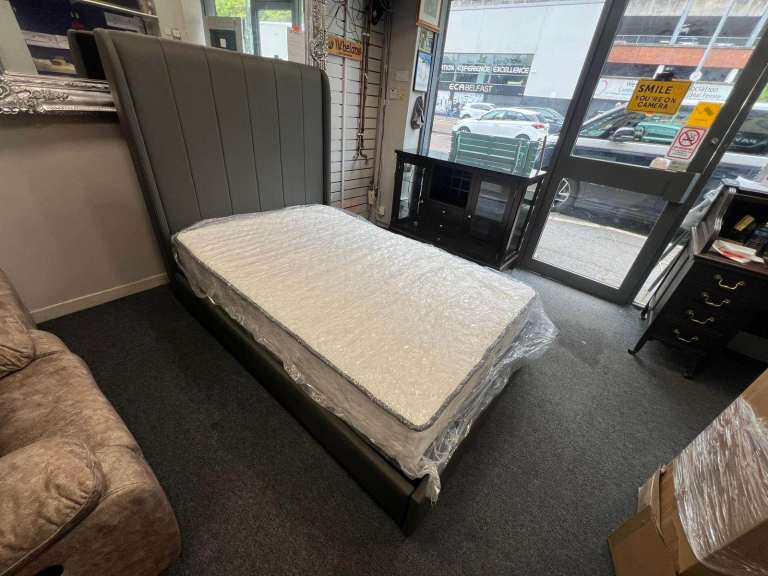 Honey single bed £150