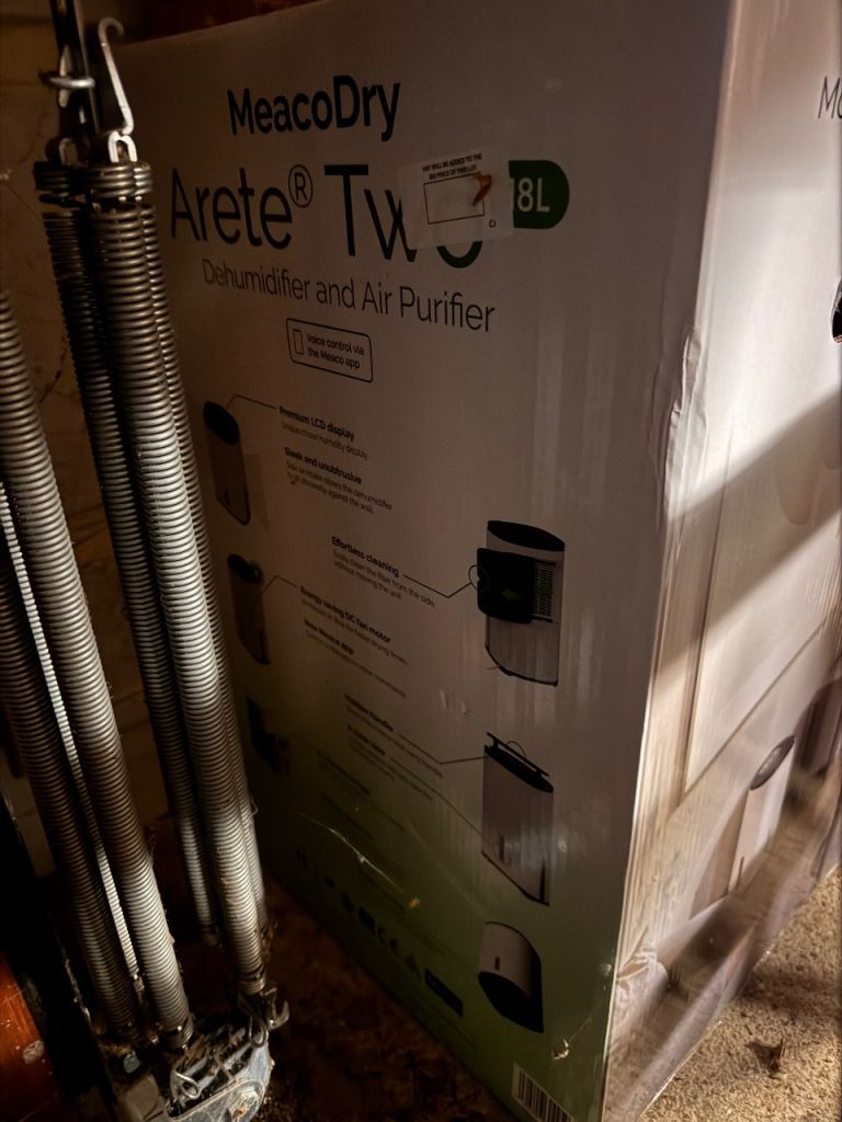 MeacoDry Arete Two 8L Dehumidifier and Air Purifier - Unopened
