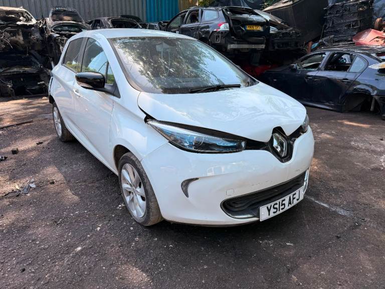 2018 Renault Zoe Electric White Breaking Parts Wheel Nut