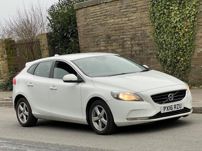 2016 Volvo V40 D3 [4 Cyl 150] SE Nav 5dr HATCHBACK Diesel Manual