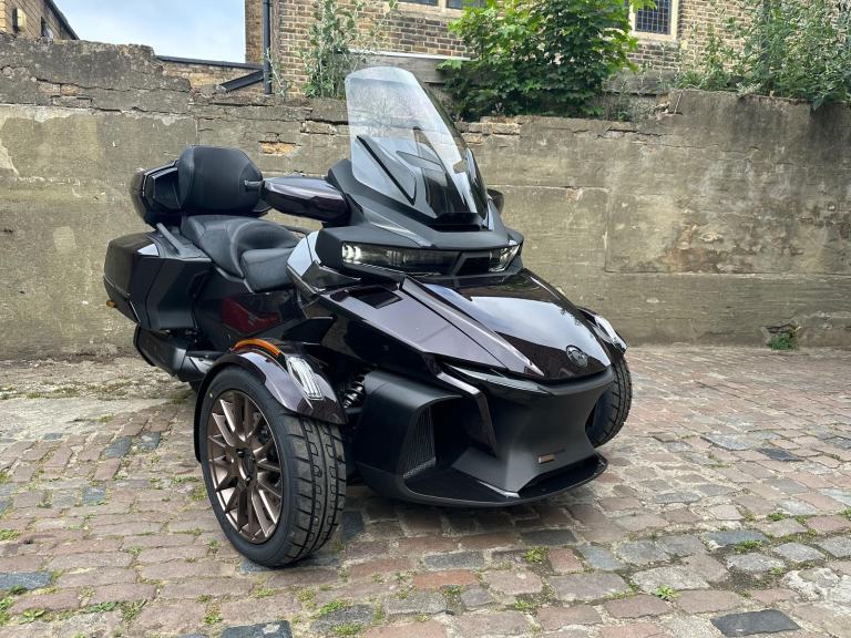 Can-Am RT Limited Sea-to-Sky Dusk Metallic