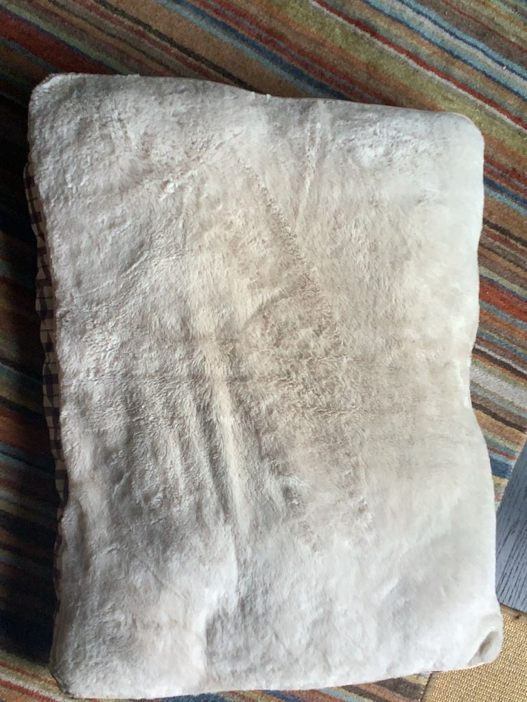Dog bed