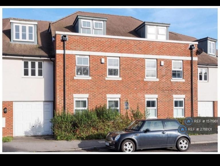 2 bedroom flat in Forge Green Court, Halling, Rochester, ME2 (2 bed) (#2718101)