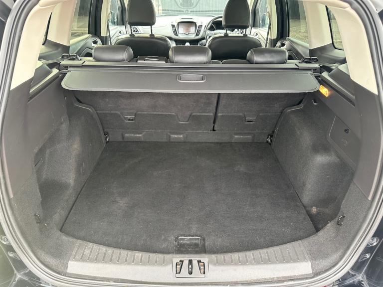 2017 Ford Kuga 2.0 TDCi 180 5dr Auto HATCHBACK Diesel Automatic