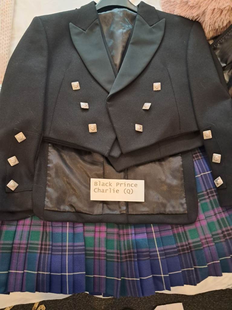 full kilt outfit and accessories check the pictures  