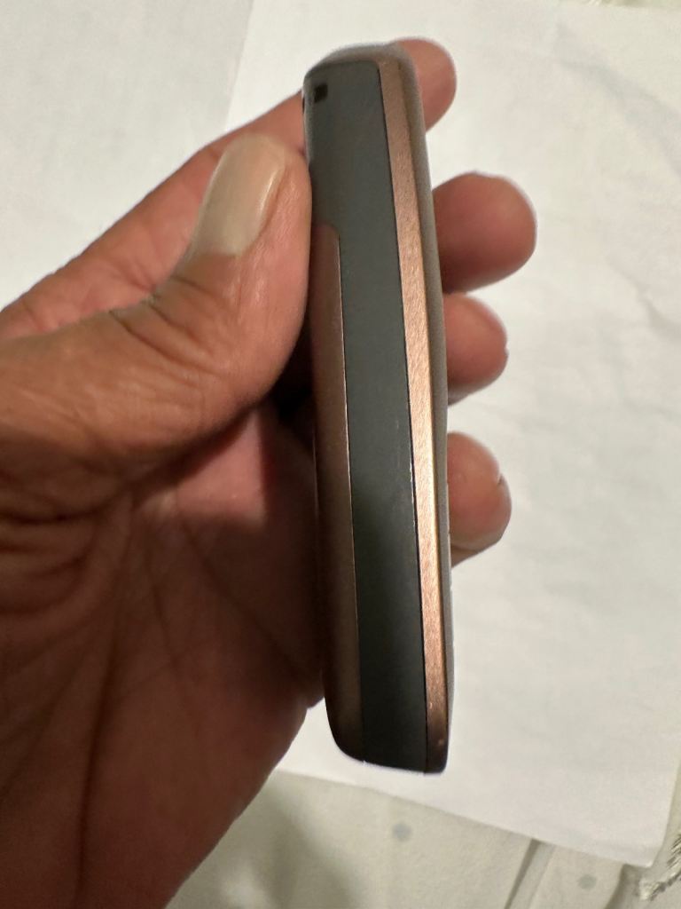 Nokia 2610  Mobile Phone - Good Condition unlocked 