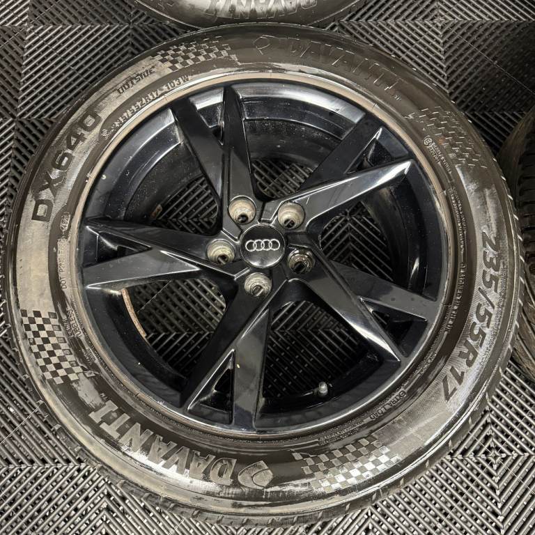 17'' GENUINE AUDI Q3 5 Y SPOKE BLACK TIGUAN ALLOY WHEELS TYRES ALLOYS