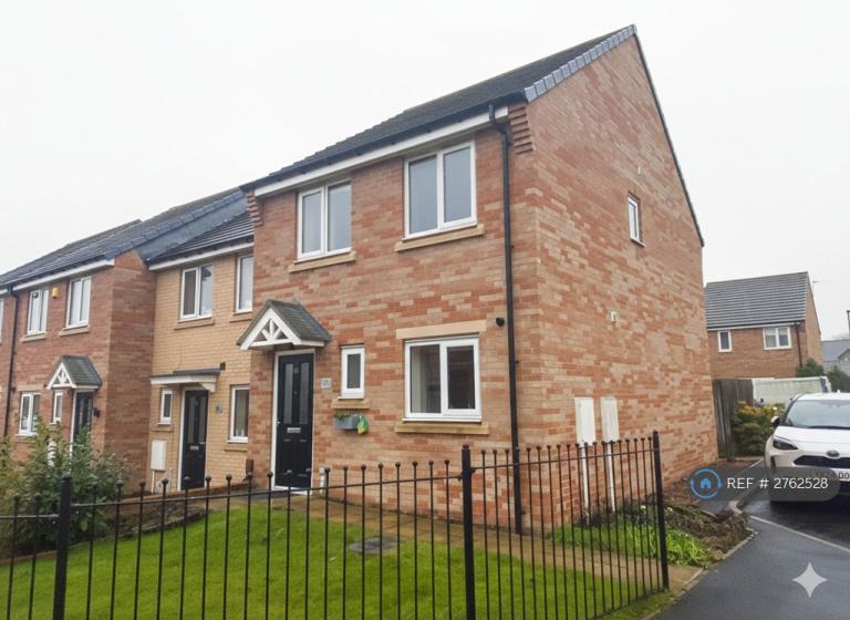 3 bedroom house in Lawson Close, Newcastle Upon Tyne, NE6 (3 bed) (#2762528)