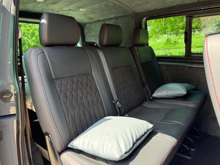 VW Transporter T32 Kombi 204 DSG Highline, Huge Spec, Genuine Leighton Van Model