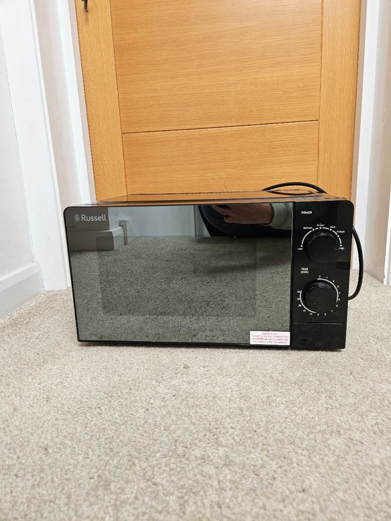 Russell Hobbs 700W Microwave RHM170B-MR