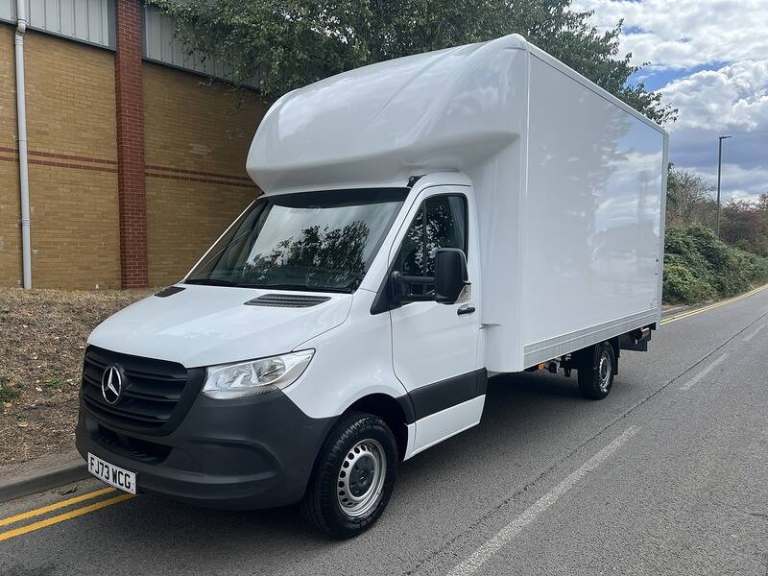 2023 Mercedes-Benz Sprinter 2.0 315 CDI Progressive Luton  2dr Diesel Manual RWD L3 Euro 6 (s/s) ...