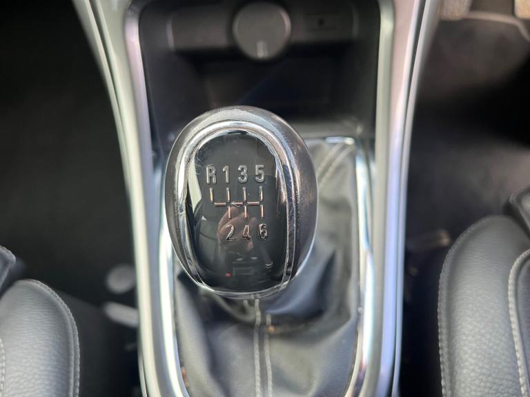 2013 Vauxhall Astra 2.0 CDTI ELITE Hatchback Diesel Manual