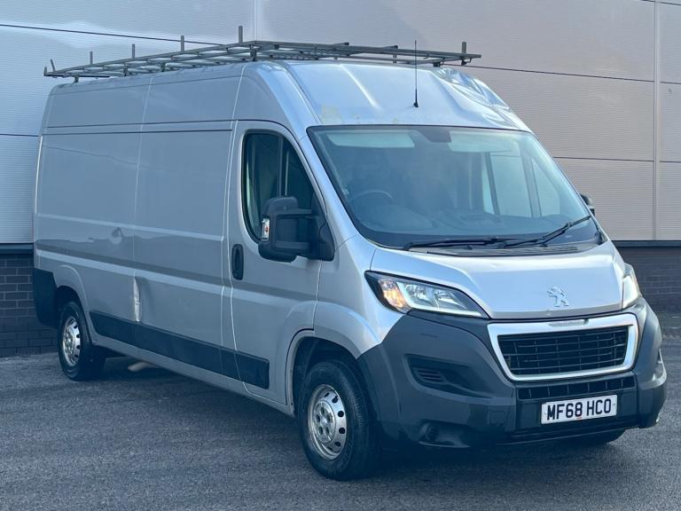 image for 2018 Peugeot Boxer 2.0 BlueHDi H2 Professional Van 130ps PANEL VAN Diesel Manual
