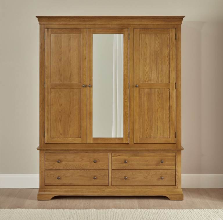 French Louis oak bedroom furniture complete set only