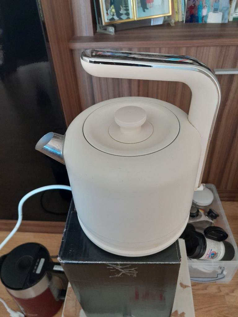Electric kettle