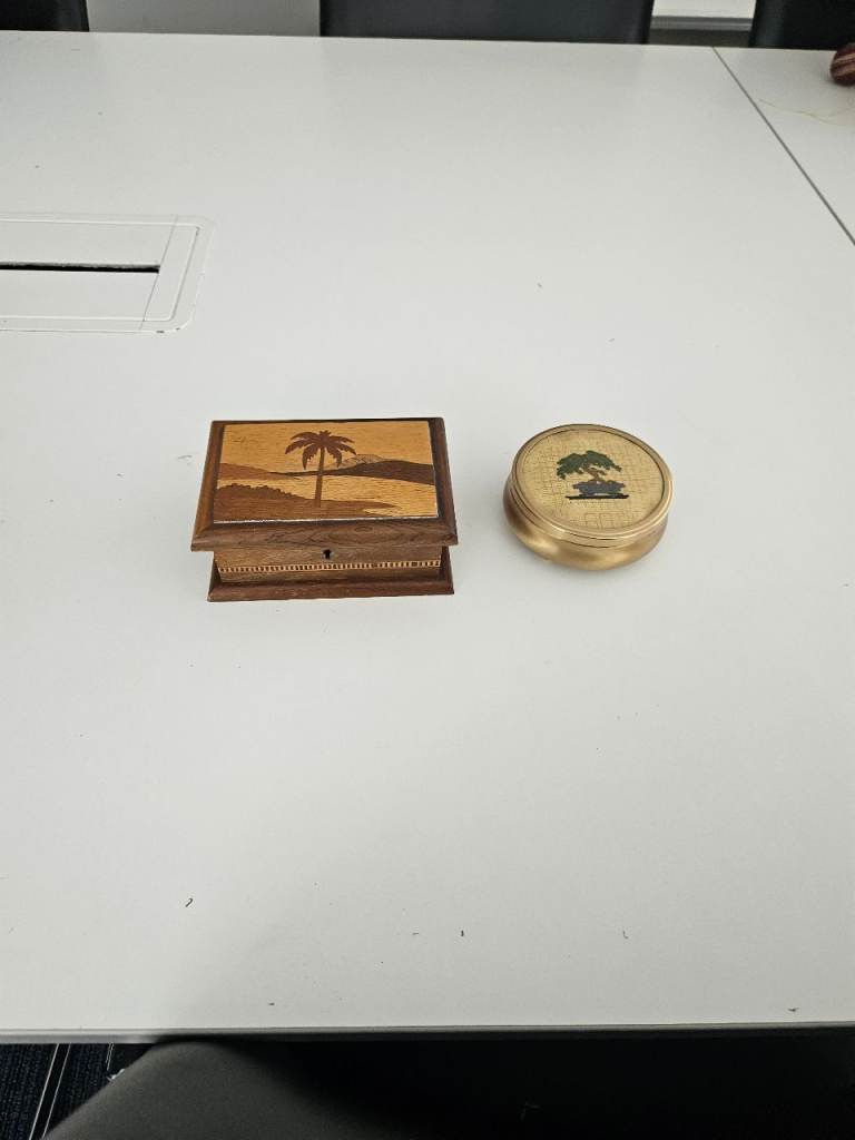 vintage inlaid palm tree jewellery box plus brass bonsai trinket dish 2 piece set