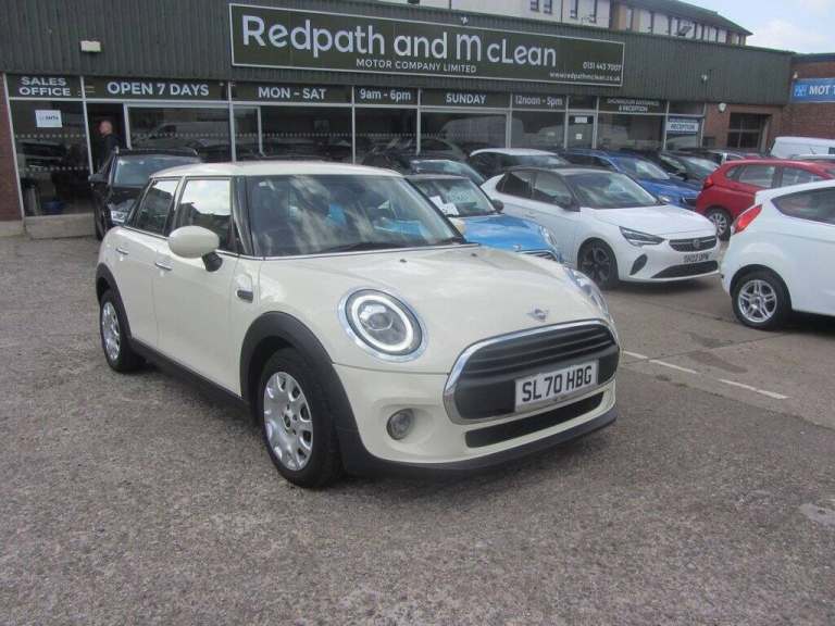 2020 MINI Hatch 1.5 One Classic II 5dr [Comfort/Nav Pack] HATCHBACK PETROL Manual