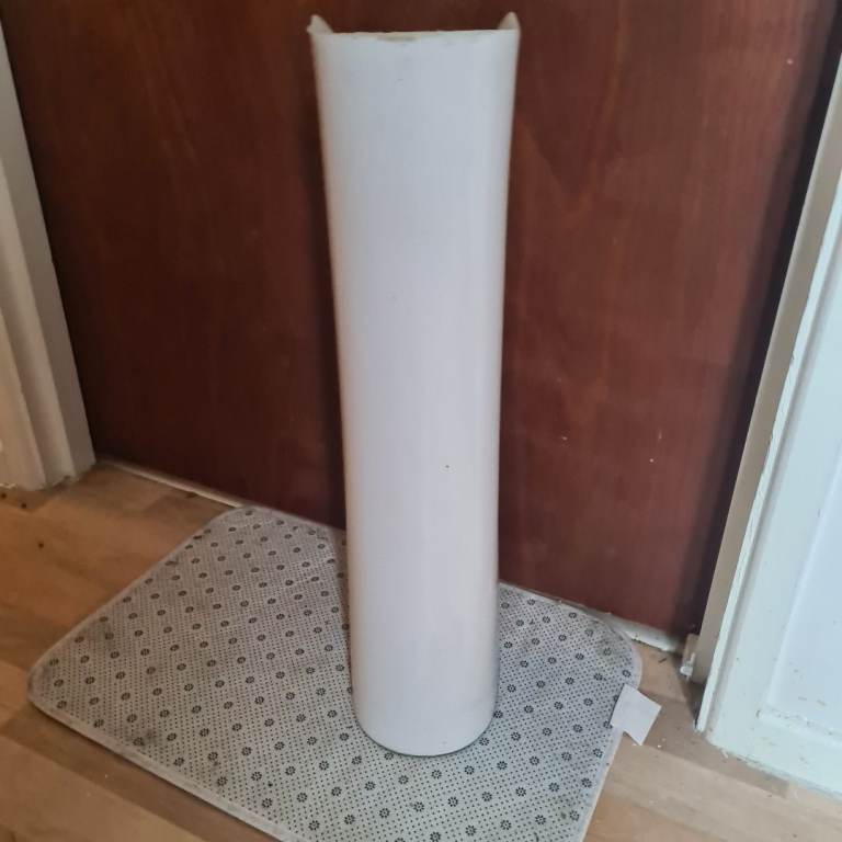 White pedestal,  free