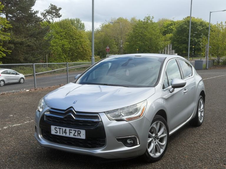 Citroen, DS4, Hatchback, 2014, Manual, 1560 (cc), 5 doors