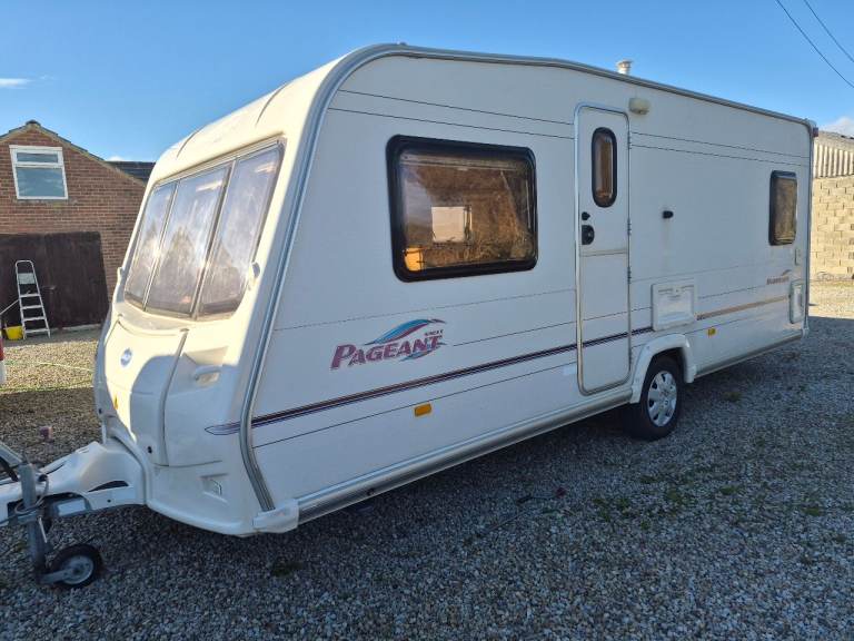 Bailey Pageant 2007 caravan 4 berth fixed bed 