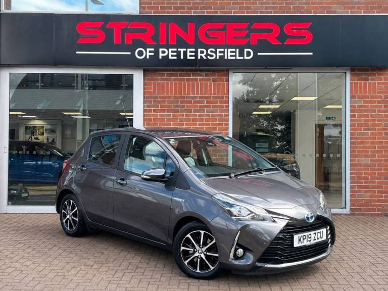 2019 Toyota Yaris 1.5 VVT-h Icon Tech Hatchback 5dr Petrol Hybrid E-CVT Euro 6 (s/s) (100 ps) Hat...