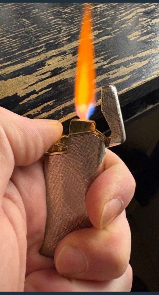 5 collectible lighters, 2 x Zippo Vintage, 2 x Zippo Lighters (GOOD CONDITION ) 3 x Retro Lighters 