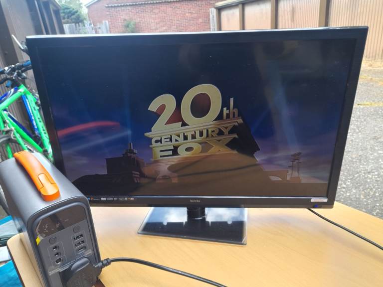 24'' LED TV Technika