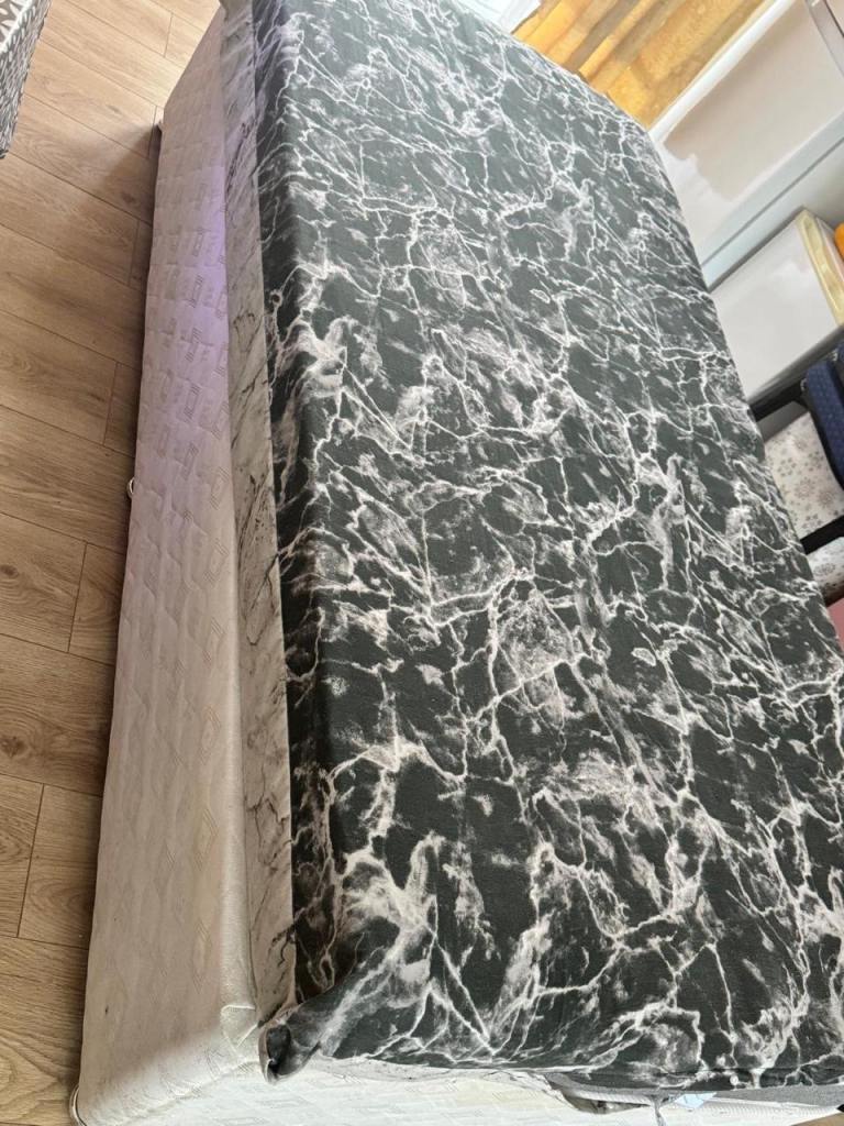Single Divan Bed with Storage Drawers and Mattress