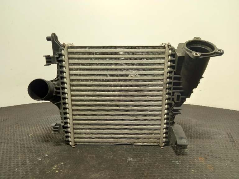 Porsche Cayenne Intercooler 2017-2025 4.0l Dcu (Gts) Rde2 4m0145804