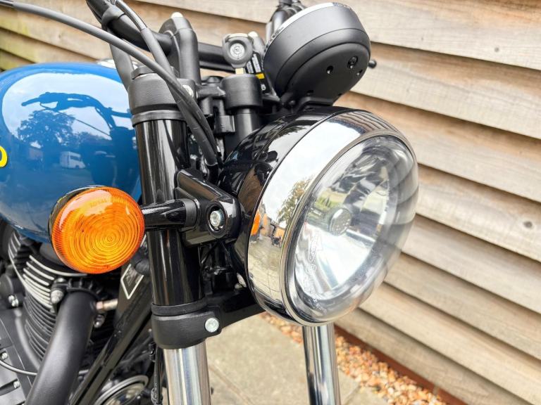2024 / 24 Royal Enfield METEOR 350 £2750 Blue 134 miles.