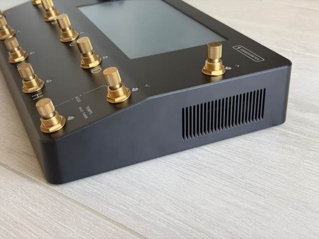 Morningstar MC8 MIDI Controller – As Good As New, £480.00 for Sale