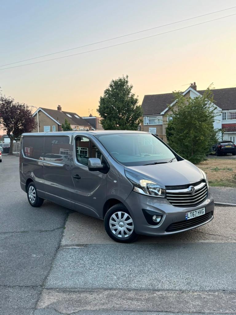 Vauxhall, VIVARO, Panel Van, 2018, Manual, 1598 (cc)