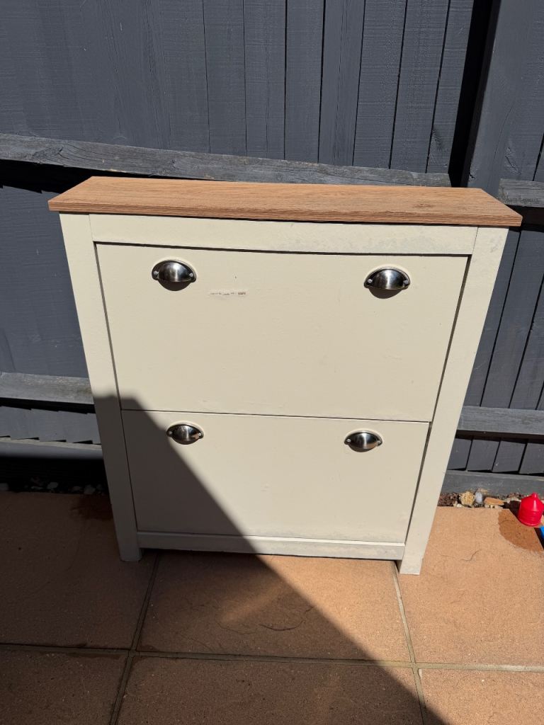 FREE SHOE RACK