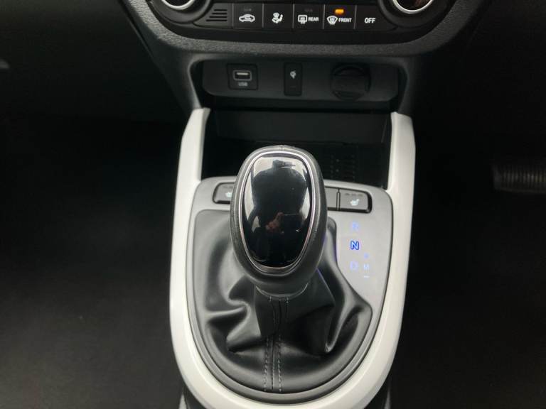 2022 Hyundai i10 1.2 MPi Premium 5dr Auto Hatchback PETROL Automatic